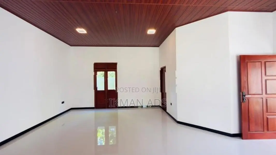 House for Sale Padukka - New