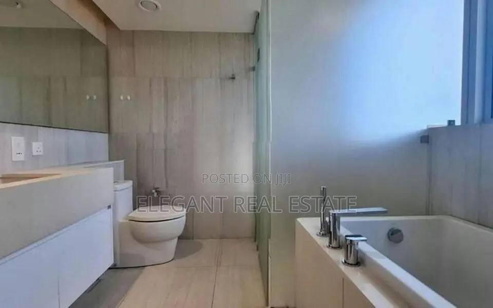 CCC - 03 Bedroom Unfurnished Apartment for Sale in Colombo 02 (A6145)