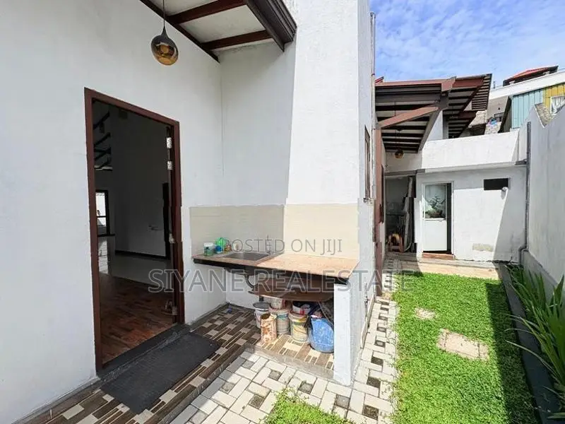 Brand New House for Sale Piliyandala
