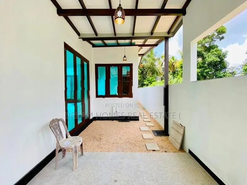 3 Bedroom House – Athurugiriya