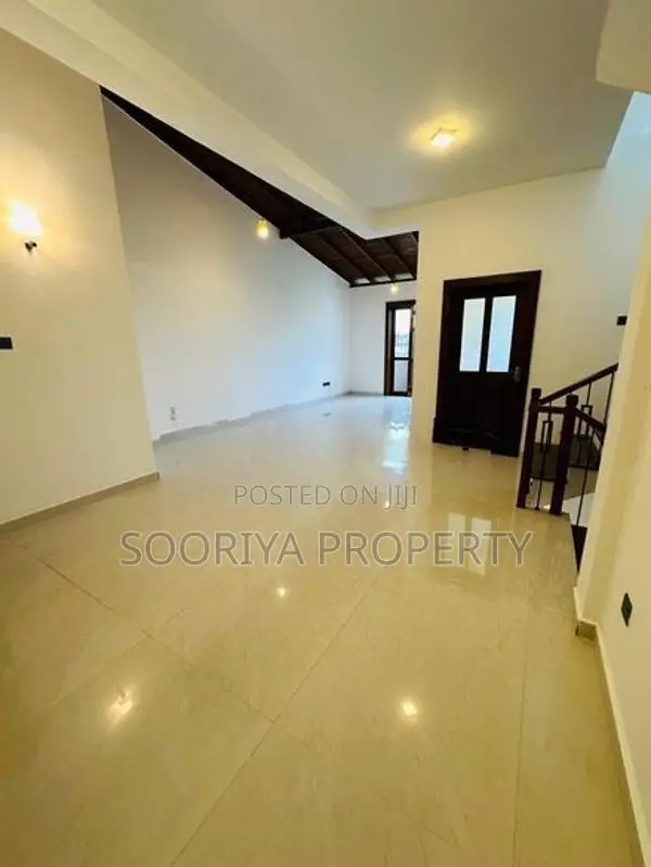 Super Luxury Brand New House for Sale in Boralesgamuwa