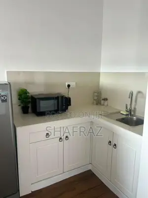 Modern One-Bedroom Apartment for Rent in Mount Lavinia