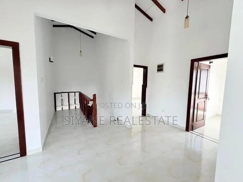 Brand New Luxury Two Storey House for Sale in Piliyandala