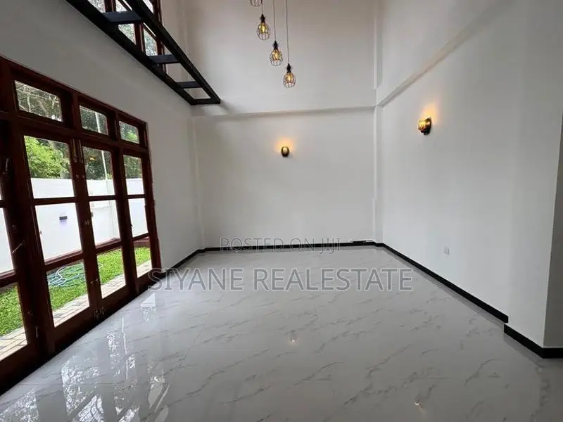 Brand New Beautiful Modern House for Sale in Piliyandala