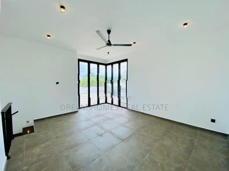 Modern Luxury House for Sale – Thalahena, Malabe