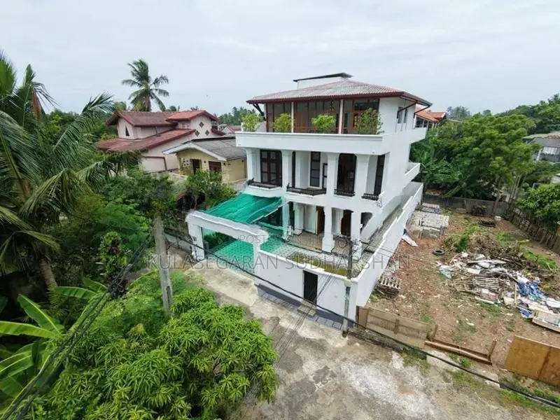 Brand New Super Luxury House for sale in Kandana, Ja-ela.