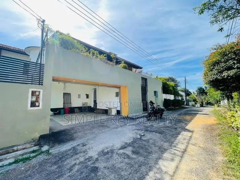Beutiful Luxury House for Sale in Kadawatha