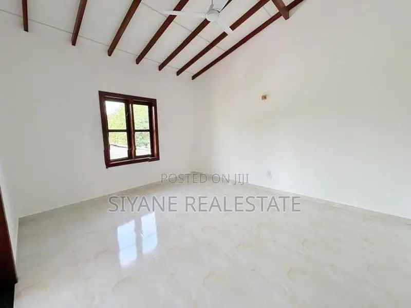 Brand New Luxury Two Storey House for Sale in Piliyandala