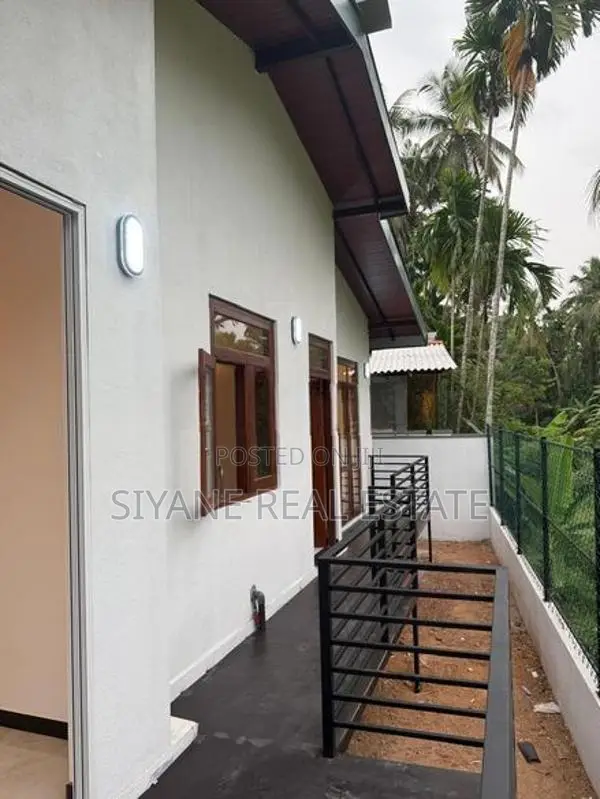 Brand New Modern Single Storey House For Sale Athuurgiriya