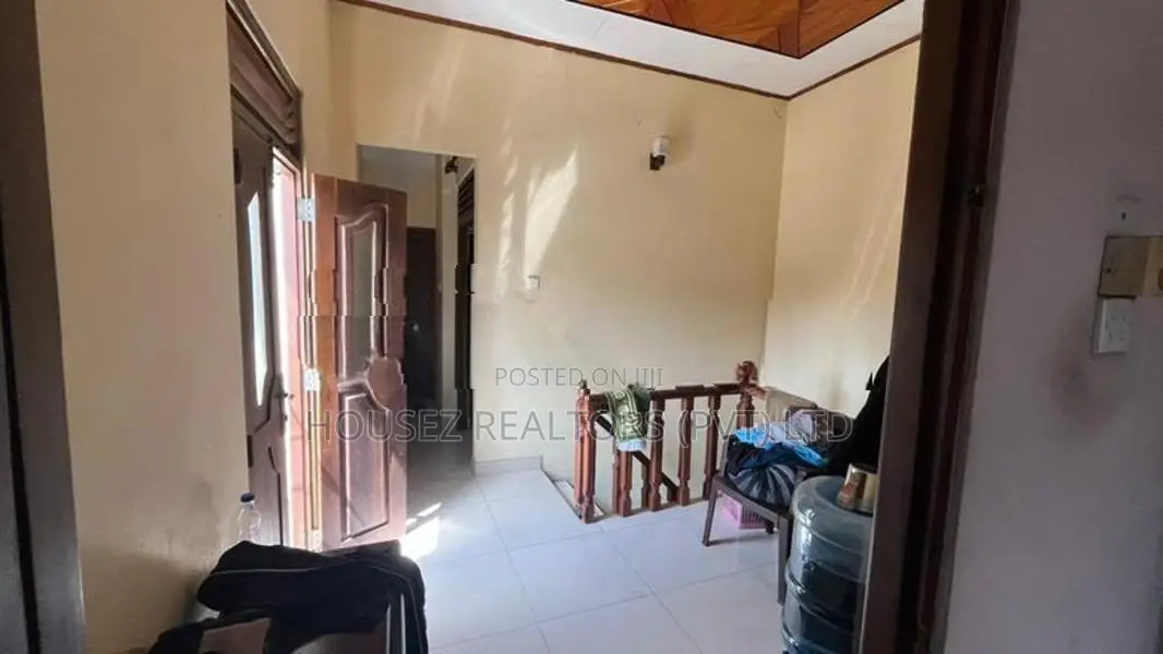 Two-Storey House for Rent – Maligawatte