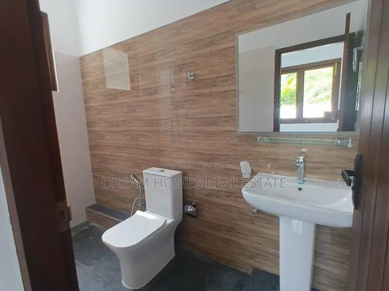 Two Storey Luxury Home at Gorakapitiya, Pannipitiya