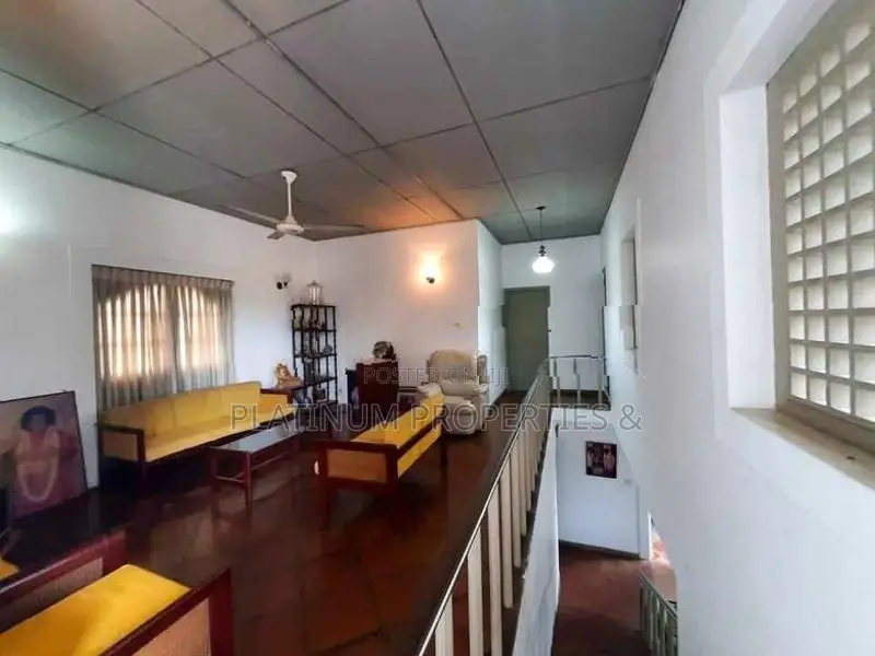 17 P Overlooking Parliament - House For Sale In Palawatta Battaramulla