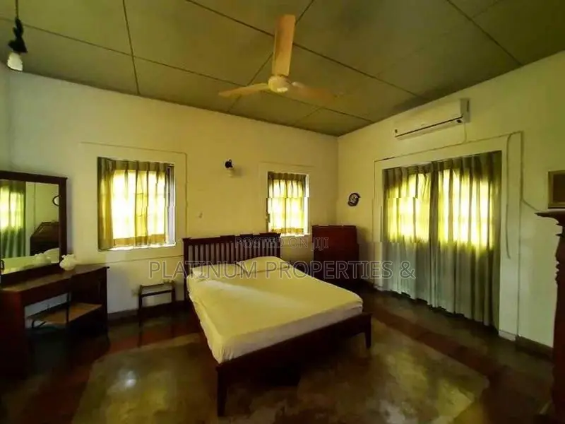 17 P Overlooking Parliament - House For Sale In Palawatta Battaramulla