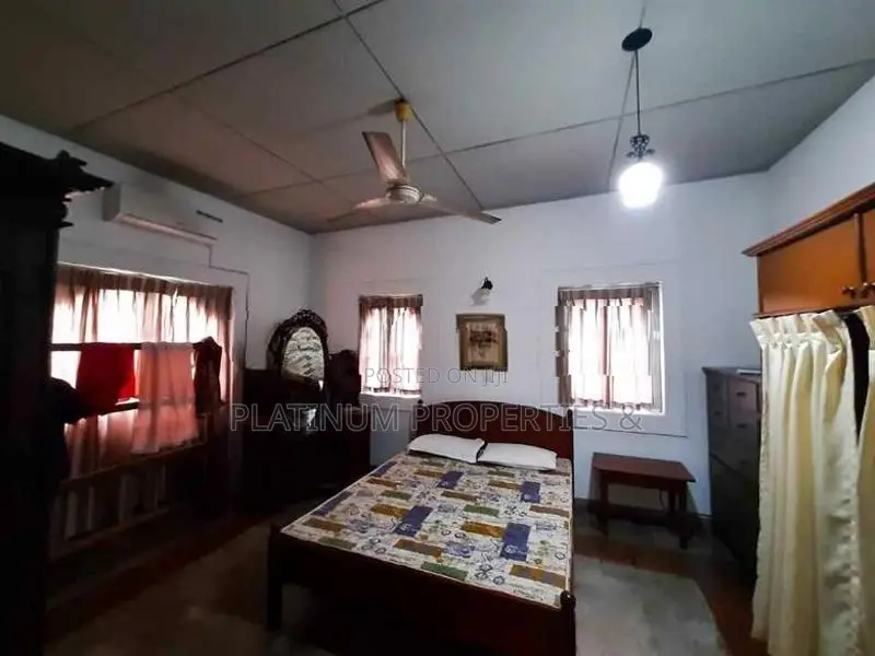 17 P Overlooking Parliament - House For Sale In Palawatta Battaramulla