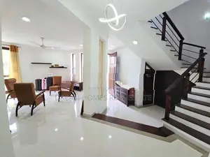 Luxury 2-Storey House with Rooftop for Sale – Pannipitiya