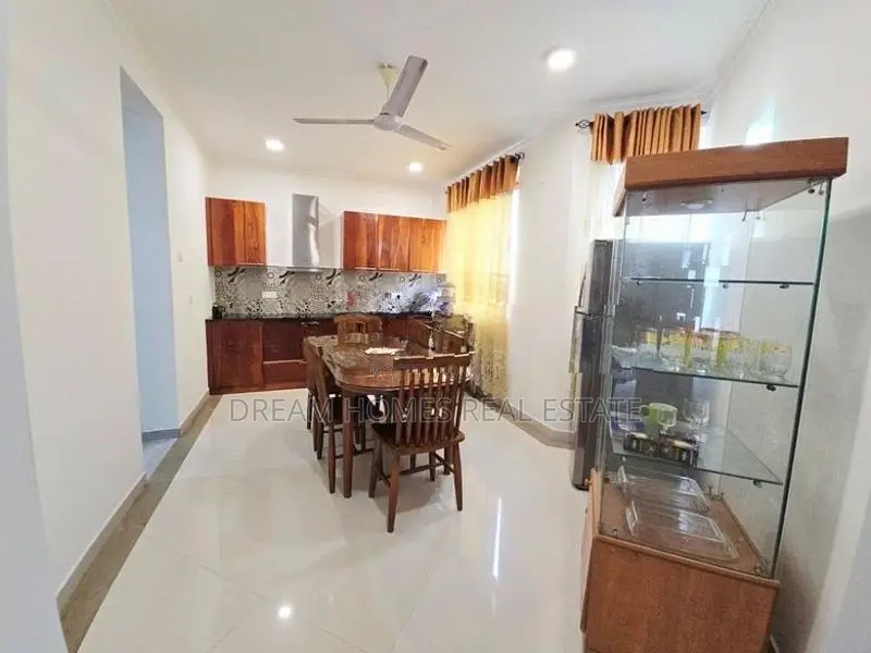 Luxury 2-Storey House with Rooftop for Sale – Pannipitiya