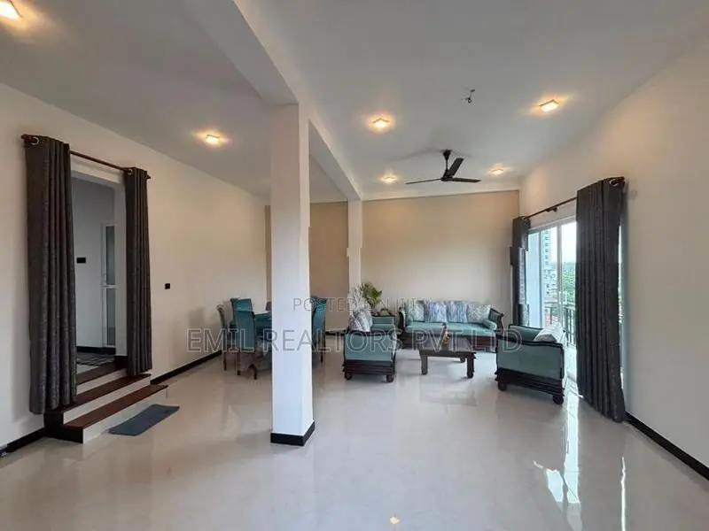 Brand-New 3 Bedroom Luxury House for Rent at Rajagiriya (EM028MI)