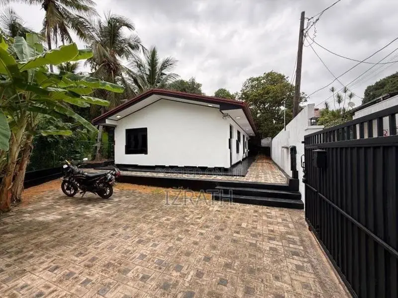 Spacious Standalone House for Rent – Tissa Mawatha, Horethuduwa