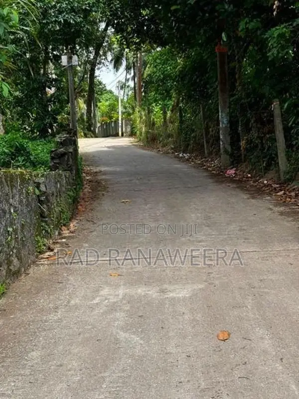 Land for Sale near Thewaththa Church