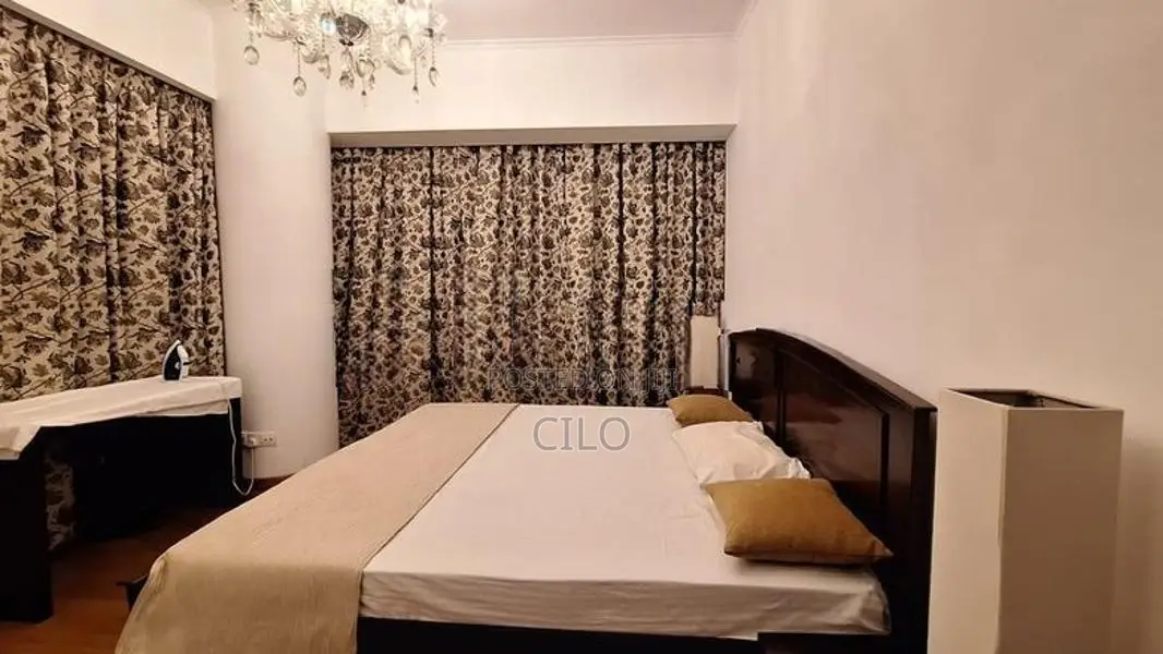 Emperor 3 Bedrooms Furnished at Colombo Sale