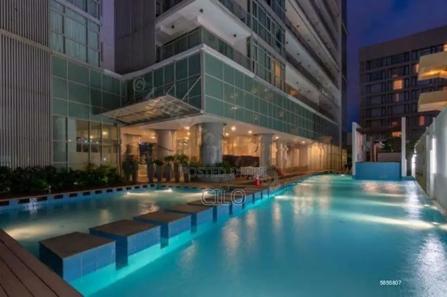 Emperor 3 Bedrooms Furnished at Colombo Sale