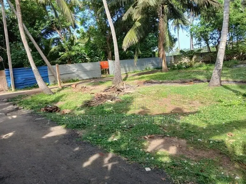 காணி விற்பனைக்கு உடுவில்
