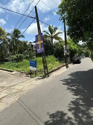 Boralesgamuwa Pirivena Rd Residential 12p Land 150m from Main Road.
