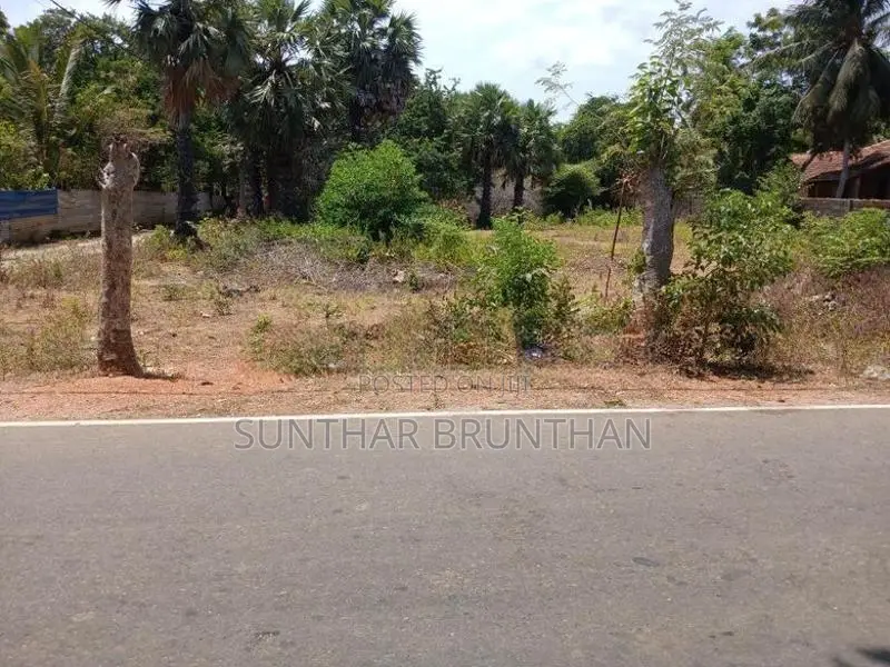 காணி விற்பனைக்கு மருதனார்
