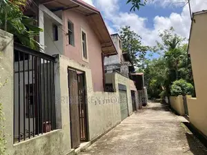 Architect-Designed House for Sale Thalawathugoda [HS112]