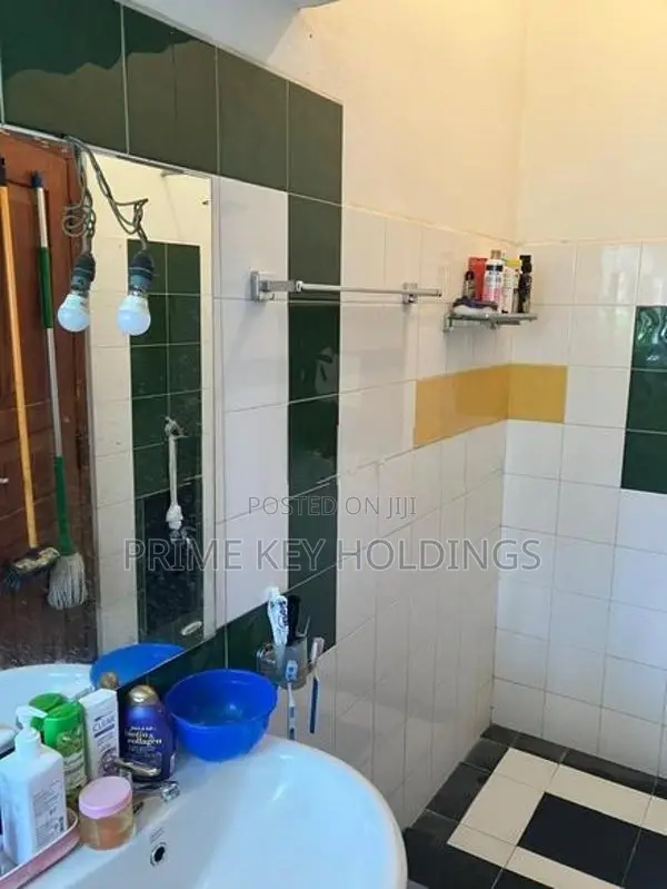 Architect-Designed House for Sale Thalawathugoda [HS112]