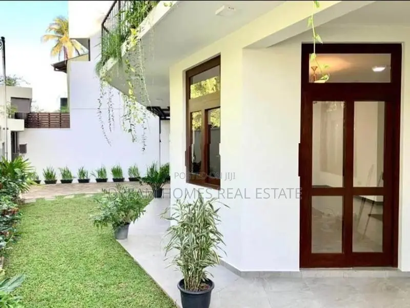 Modern Family Home for Rent – Thalawathugoda