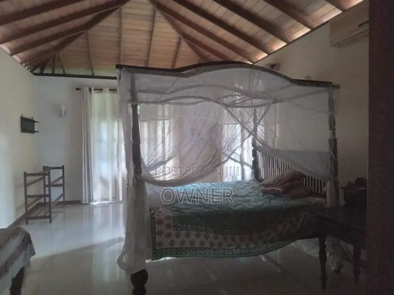 Luxury Anex for Rent (furniture /AC) Pannipitiya