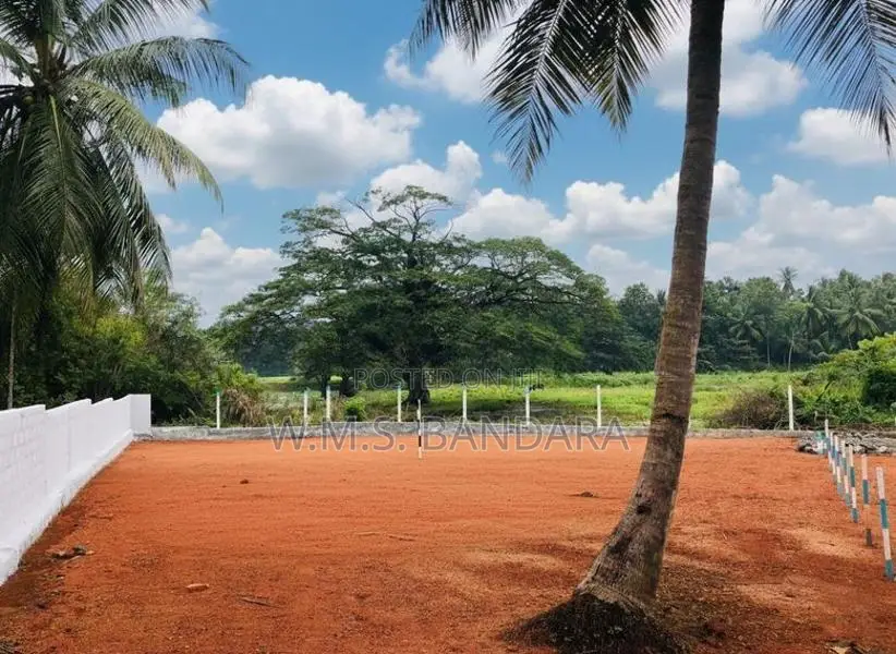 Land for Sale in Melsiripura - M02