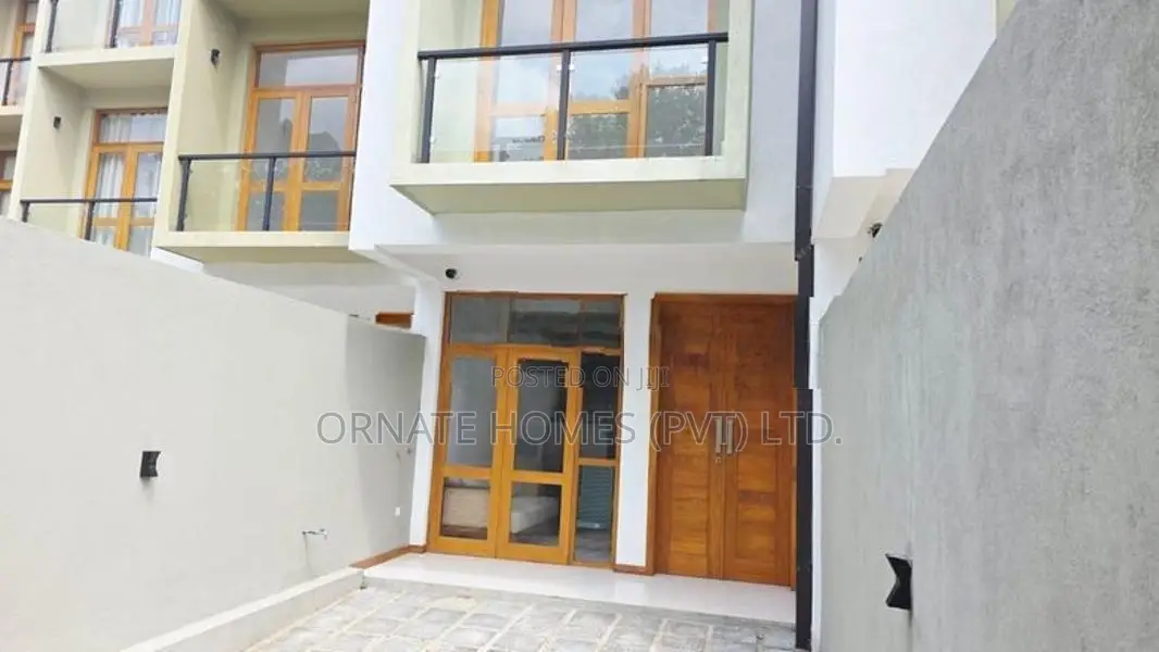 Brand New Luxury House For Sale - Nugegoda, Delkanda