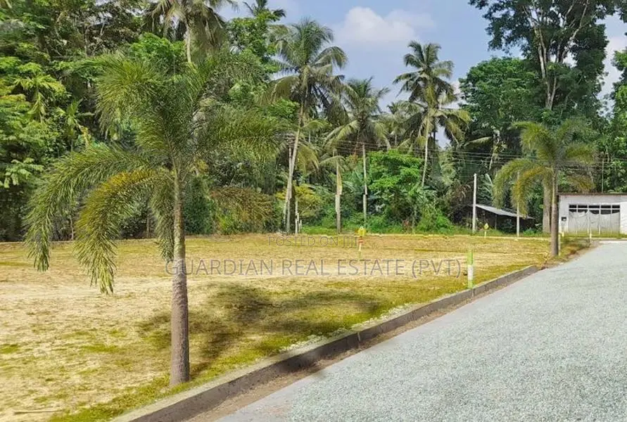 Valuable Land for sale Kaduwela