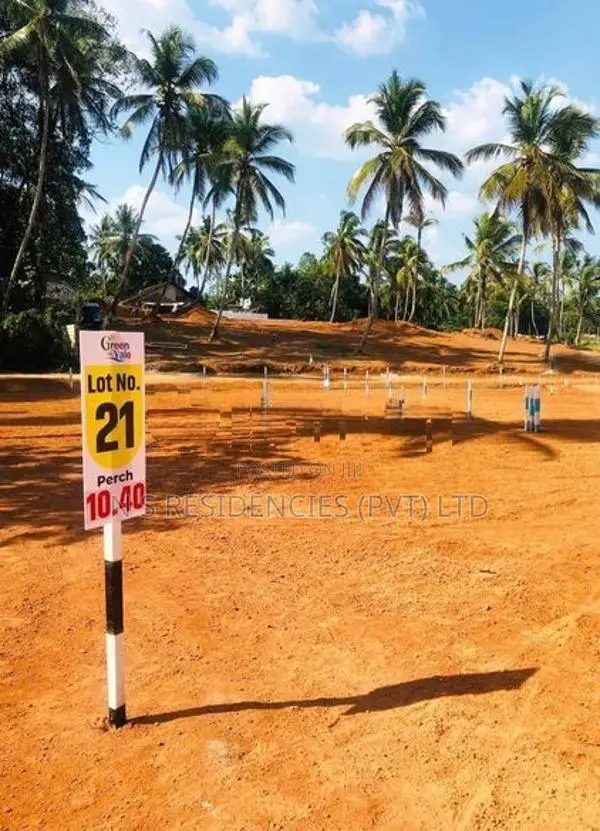 Gated Land Sale Project in Pasyala Y 07