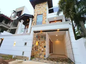 Elegant Two-Storey House for Sale in Piliyandala