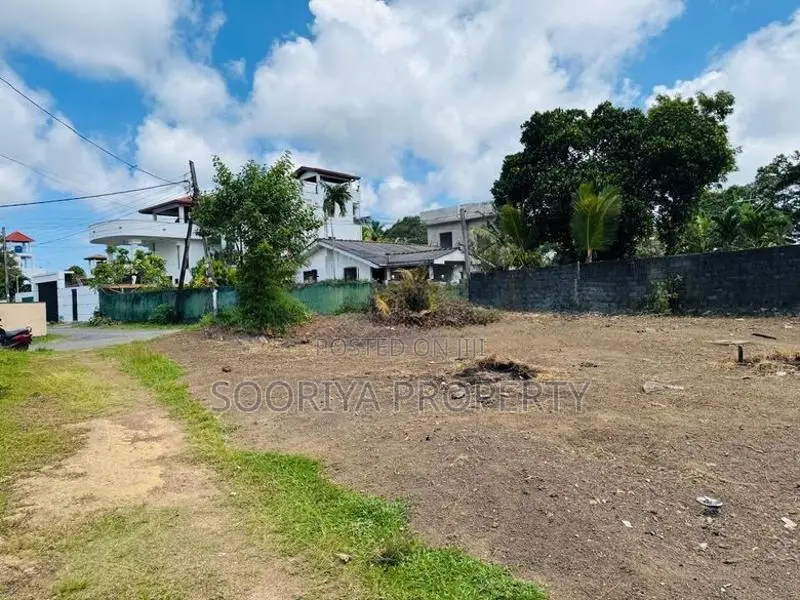 පදිංචියට සුදුසු පර්.16 ක ඉඩමක් විකිණීමට - Piliyandala