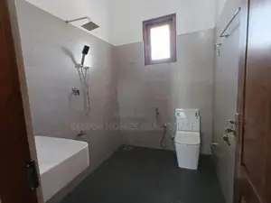 Modern 4 Bedroom Home for Sale in Kesbewa