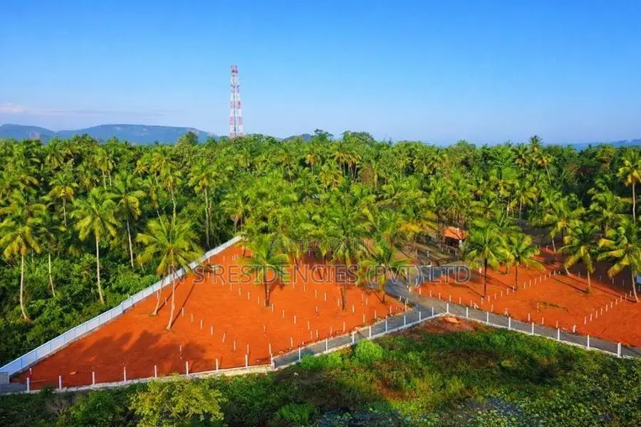 Lake Front Land in Melsiripura Town Y 08