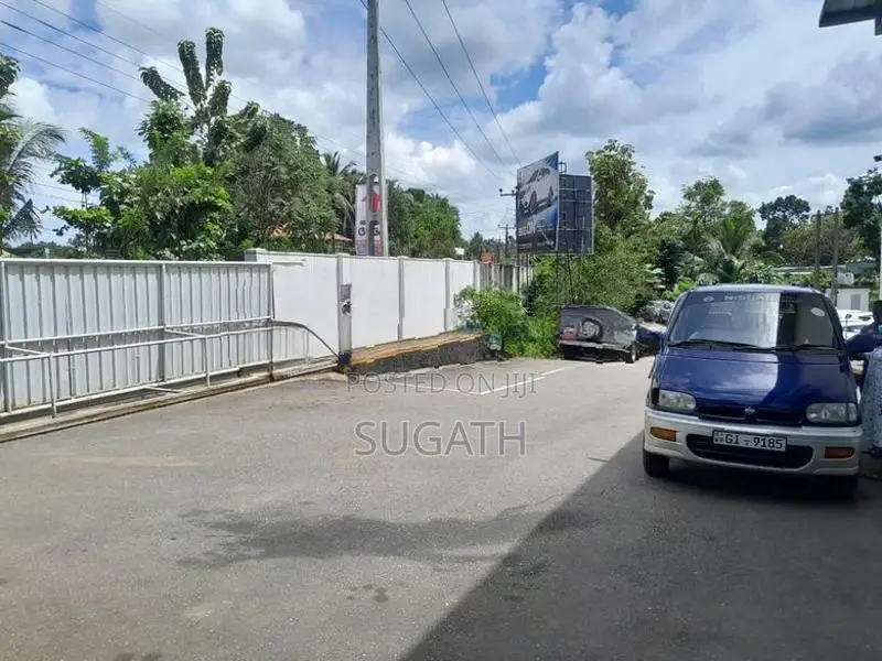 Factory for Sale in Ekala