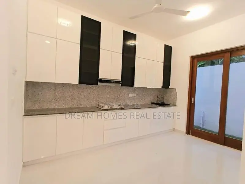 Elegant Two-Storey House for Sale in Piliyandala