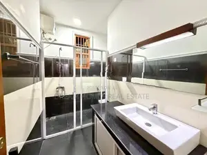 4 Bedroom Luxury Home for Sale – Hokandara Road