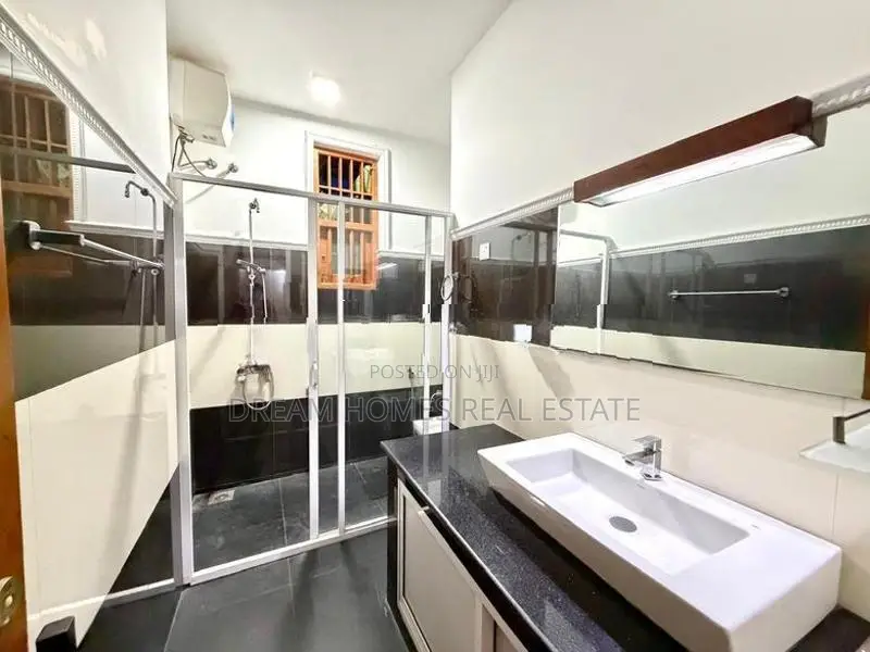 4 Bedroom Luxury Home for Sale – Hokandara Road