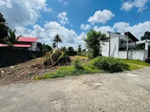 පදිංචියට සුදුසු පර්.16 ක ඉඩමක් විකිණීමට - Piliyandala
