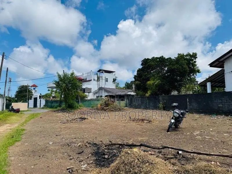 පදිංචියට සුදුසු පර්.16 ක ඉඩමක් විකිණීමට - Piliyandala