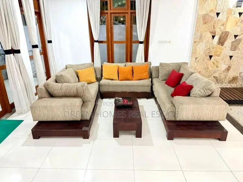 4 Bedroom Luxury Home for Sale – Hokandara Road