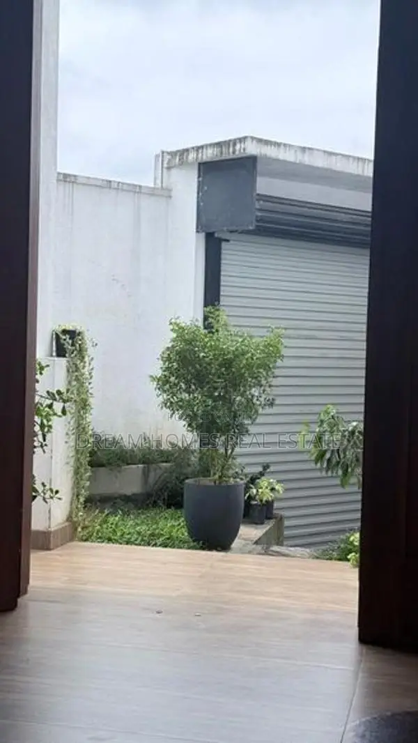 Architect-Designed Family Home | Kahathuduwa