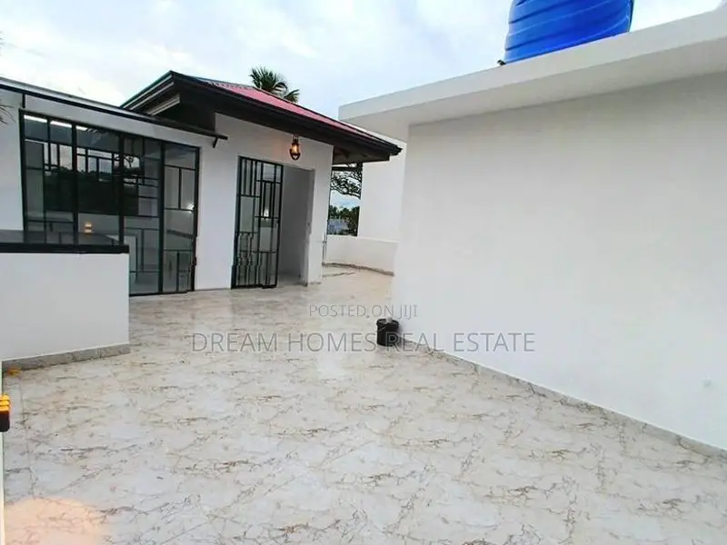 Elegant Two-Storey House for Sale in Piliyandala