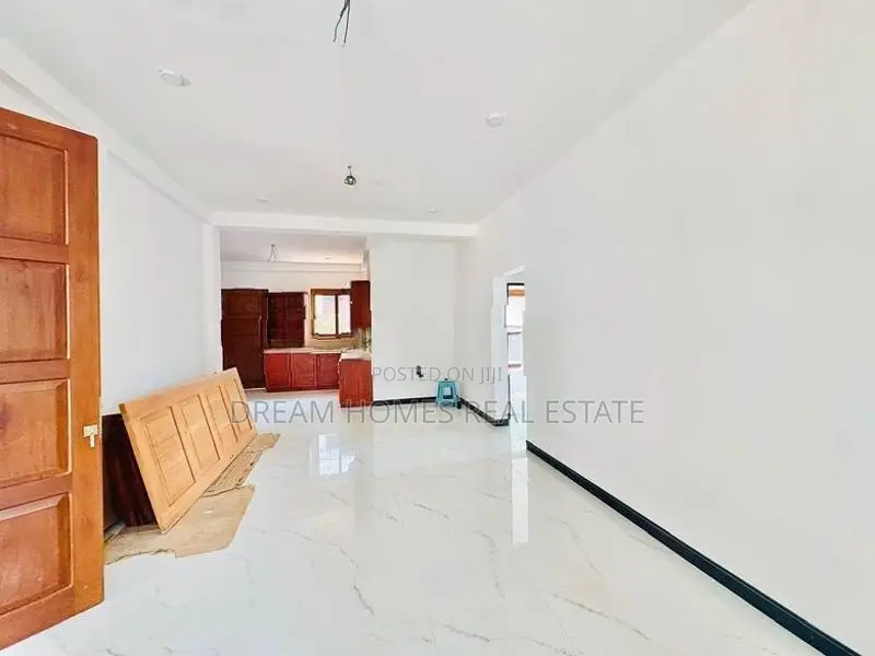 Brand New 7-Bedroom House for Sale – Boralasgamuwa